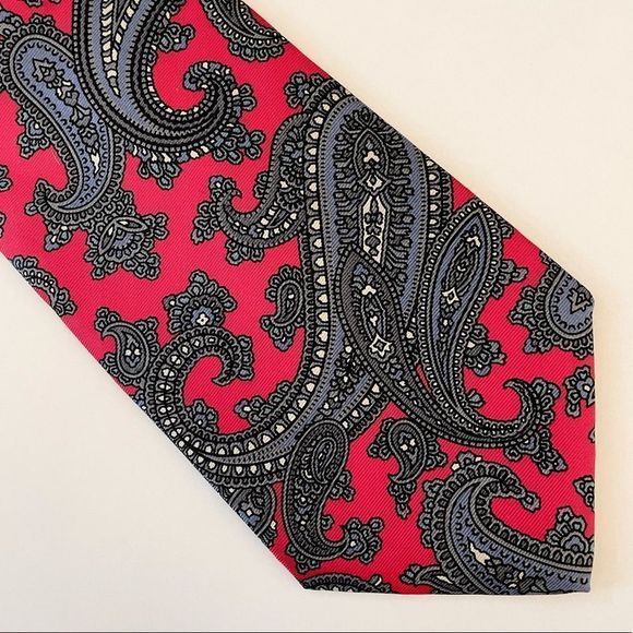 Men’s 100% Silk Neck Tie, Paisley, 417 by Van Heusen, 3.5”. - Picture 1 of 4